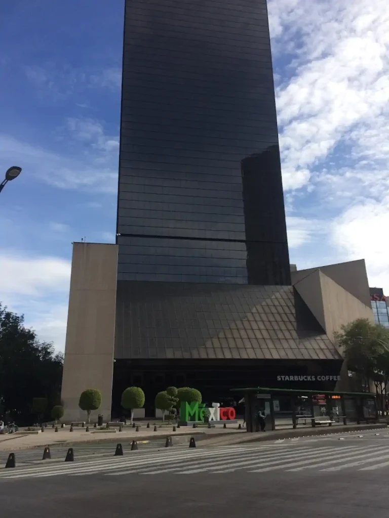 Fachada de la oficina SAT en Alcaldía Cuauhtémoc