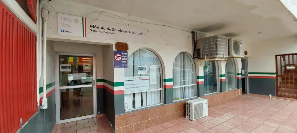 Fachada de la oficina SAT en Sabinas