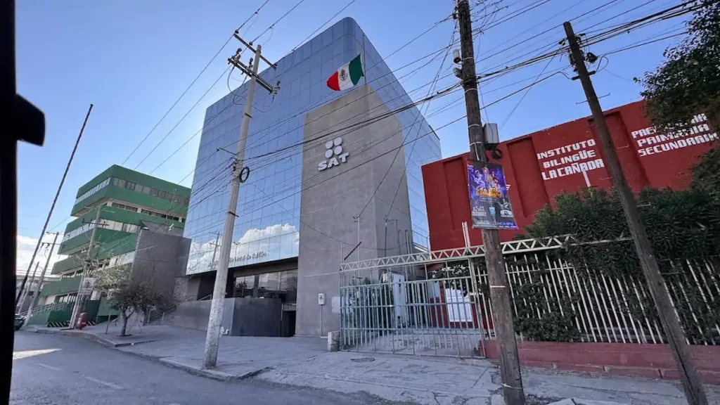 Fachada de la oficina SAT en Saltillo