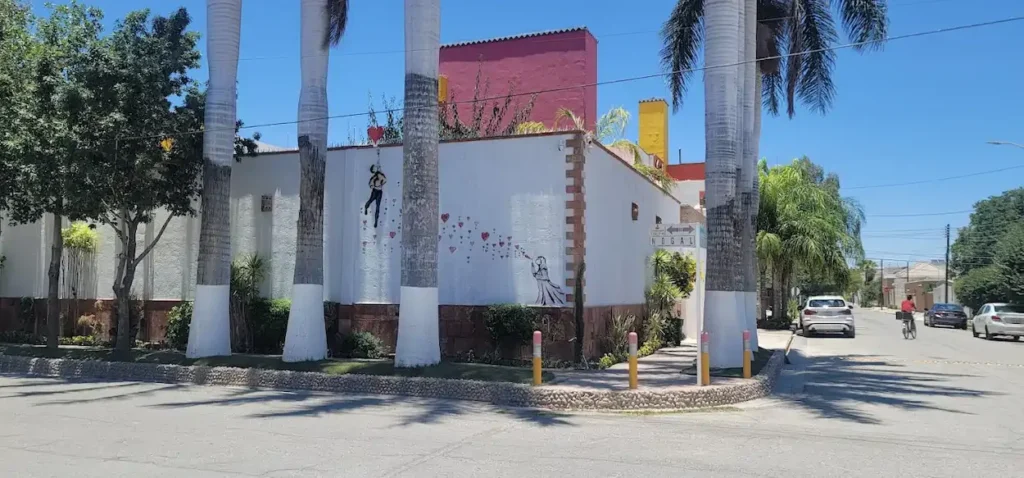 Fachada de la oficina SAT en Torreón